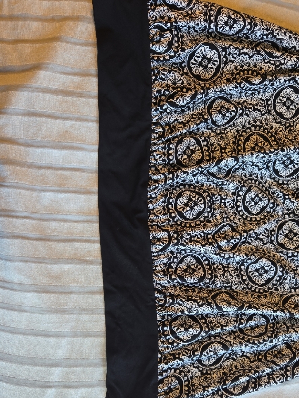 Lands' End Black and White Printed Swim Tank - Picture 4 of 6
